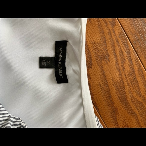 Banana Republic Seersucker Off the Shoulder Dress - Picture 5 of 5